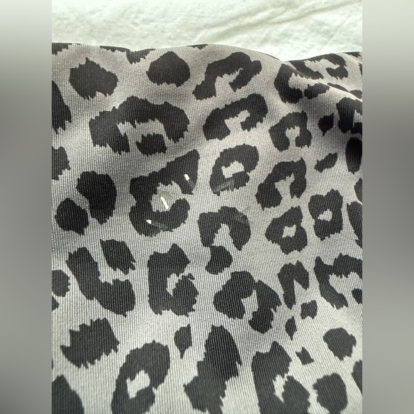 Varley Bedford Black and Grey Leopard Print Leggings Small - Picture 8 of 12